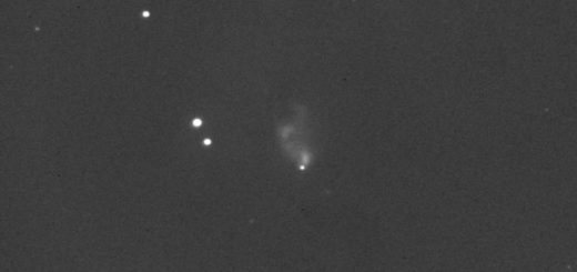 The McNeil Nebula and V1647 Ori on 9 Nov. 2008