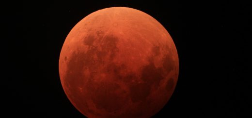 The "grandeur " of the totality, in the very moment of the greatest eclipse. The long awaited instant. Image by John Johnson, shared live via The Virtual Telescope Project