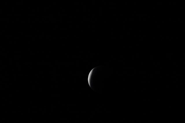 4 April 2015 lunar eclipse: a wide field image close to maximum eclipse (Chris Stockdale)