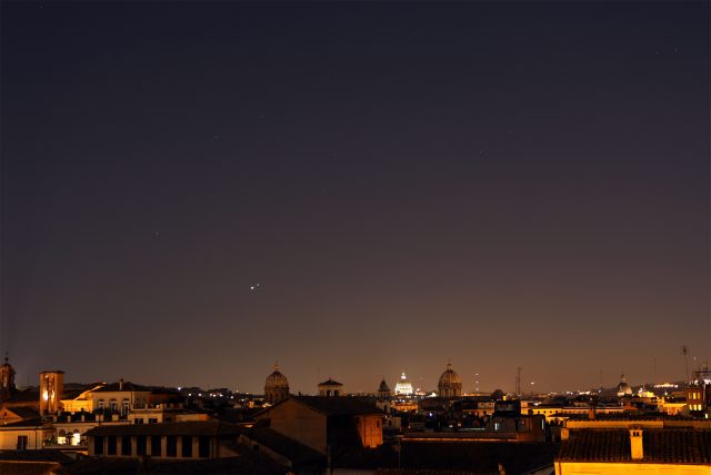Venus and Jupiter shine in from of the Lion's mane: 01 July 2015