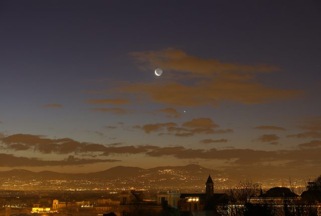 The Moon, Venus and Mercury as seen in a larger field of view