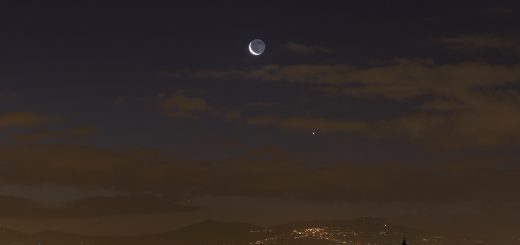 A sharp crescent Moon, Venus and Mercury are hanging above the Roman Castles, as seen from Gianicolo, in Rome. 6 Feb. 2016