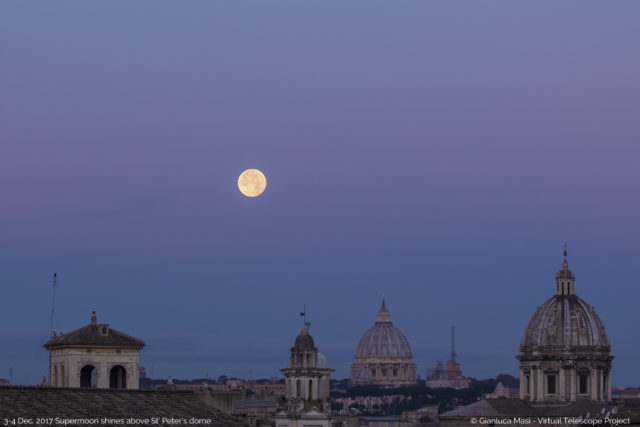 The "Venus belt", with its pink hue, adds elegance to the sight