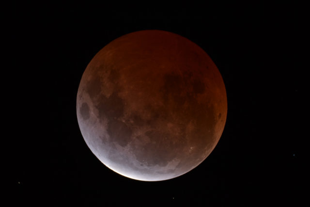 The 4 April 2015 Lunar Total Eclipse © Dean Hooper