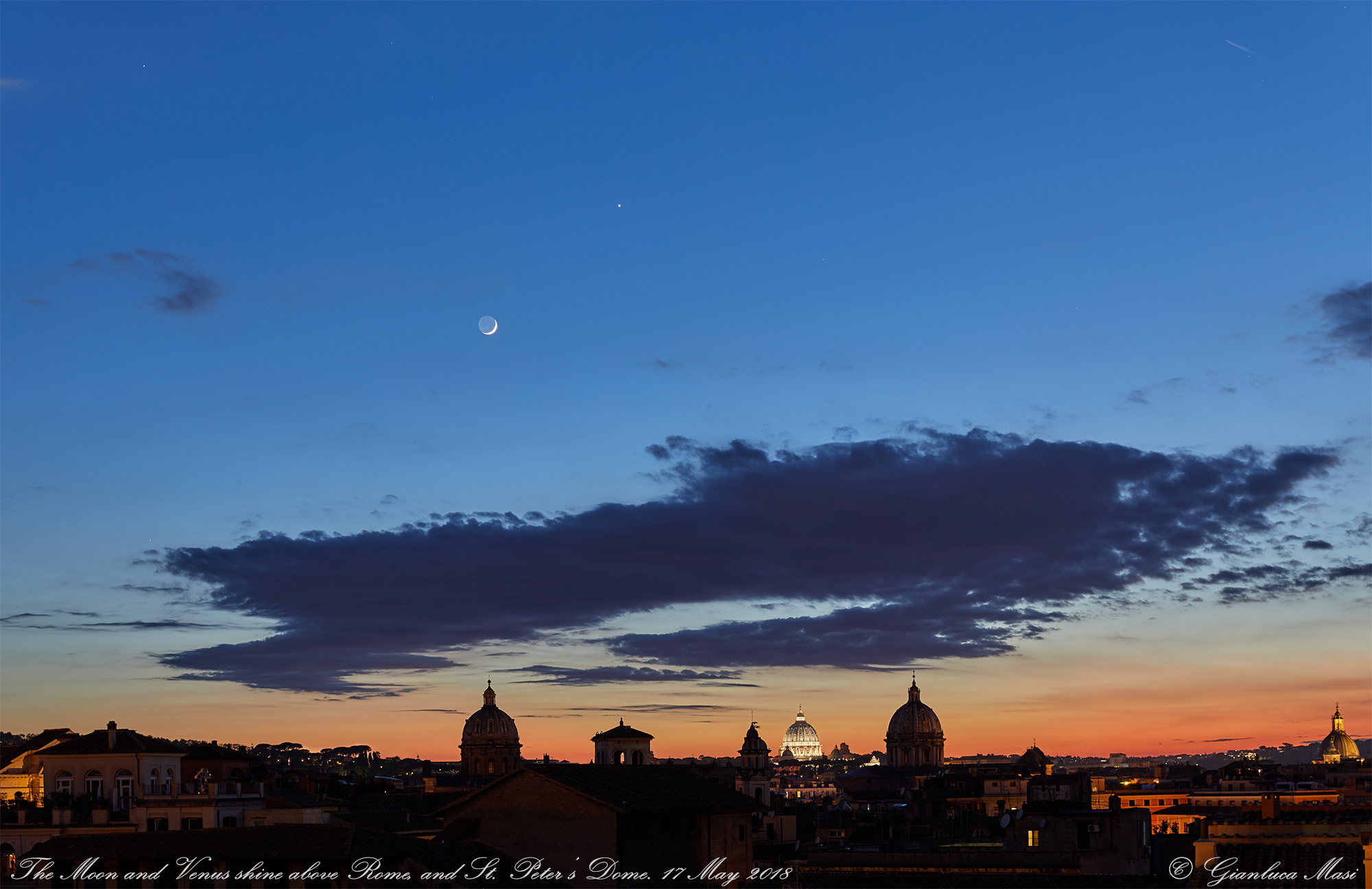 The Moon and Venus make a unique show above the western skyline in Rome. 17 May 2018