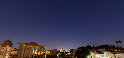 The Iridium 45 satellite flares as bright as mag. -7.5 above the Roman Forum and the Colosseum - 5 Sept. 2018