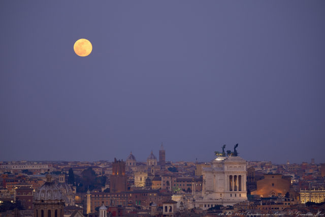 The Supermoon dominates above the legendary monuments of Rome - 19 Feb. 2019 / La Superluna domina il cielo sopra i monumenti di Roma