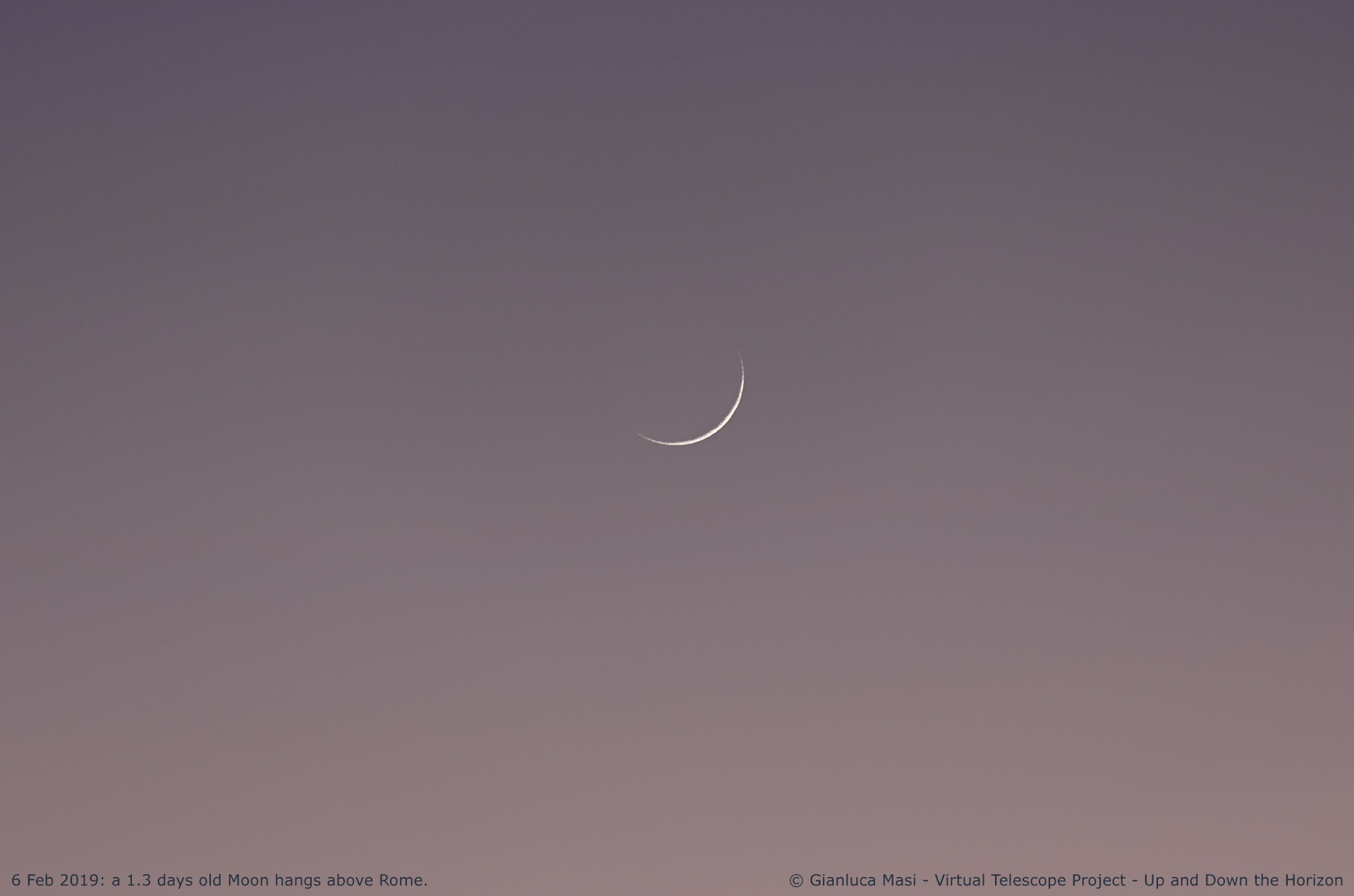 A very young Moon shines in the sky soon after sunset - Rome, 6 Feb. 2019