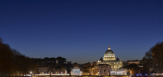 Planet Mercury slowly sets in Rome beside St. Peter's Basilica - 28 Feb. 2019