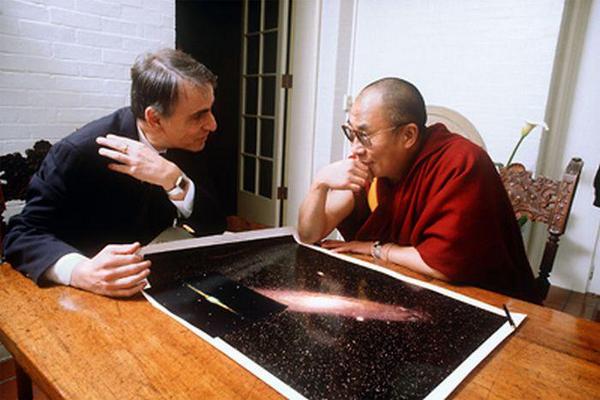 Carl Sagan e il Dalai Lama