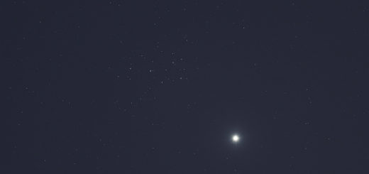 Venus and the Pleiades shine at evening. 1 Apr. 2020