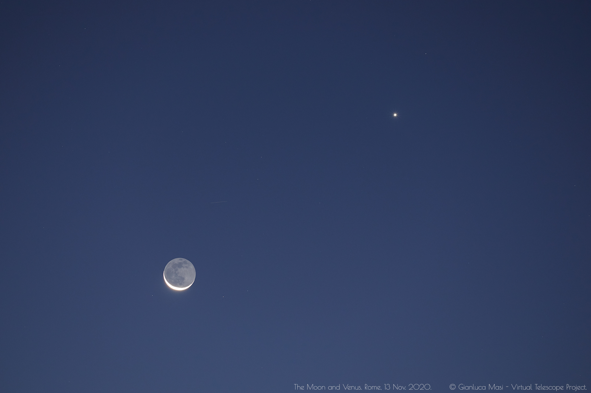 The Moon and Venus. 13 Nov. 2020.