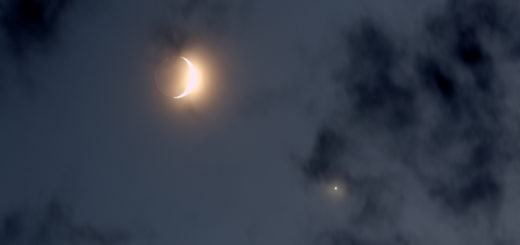 Venus shows a beautiful corona while it shines side-by-side with the Moon. 23 Apr. 2023.