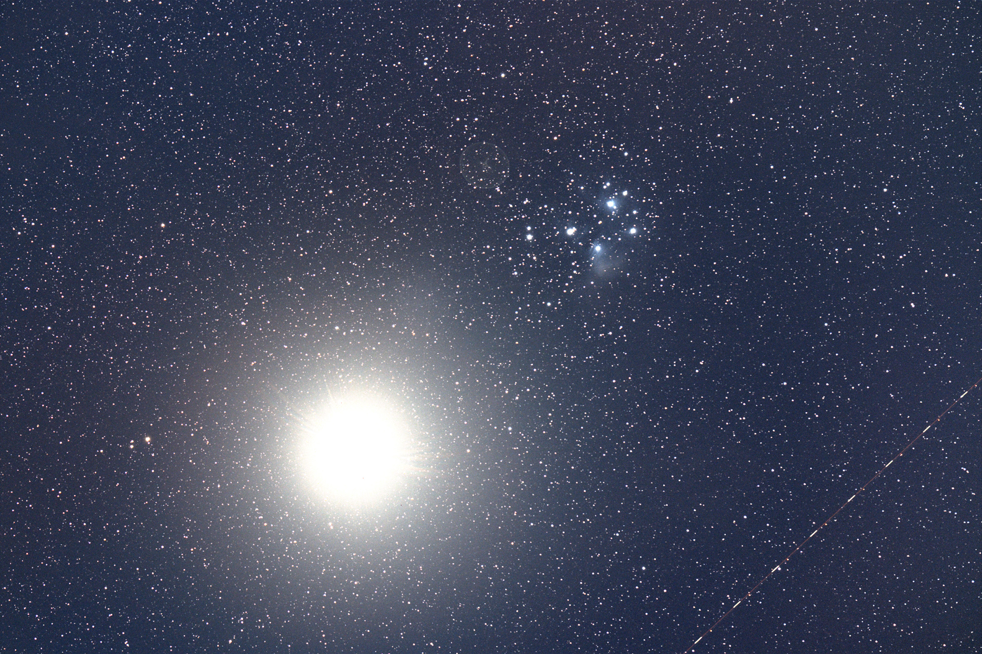 Venus and the Pleiades. 12 Apr. 2023.