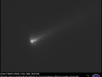 Comet C/2025 K1 ATLAS: a complex structure is visible. 14 Nov. 2025.